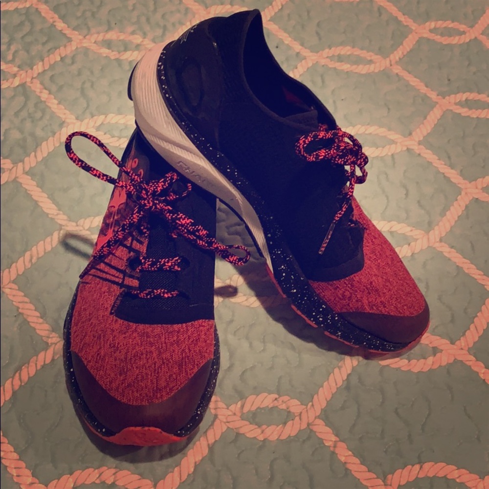 Under armor running shoes size 9.5